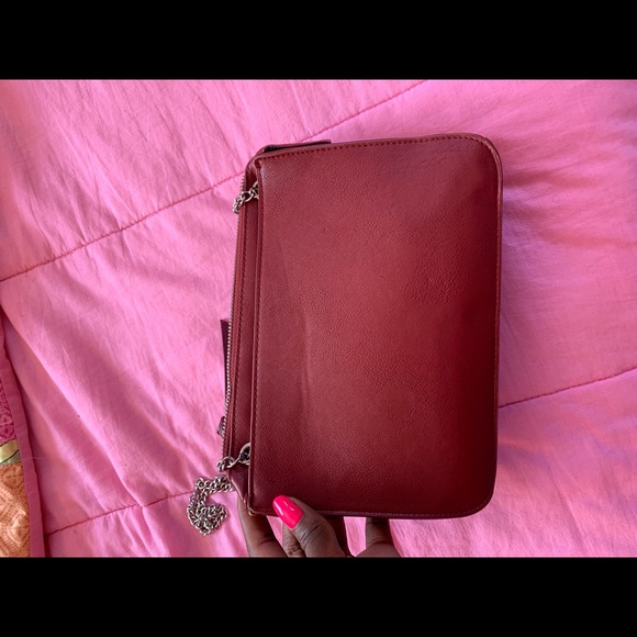 Maroon cross body bag - Picture 3 of 3